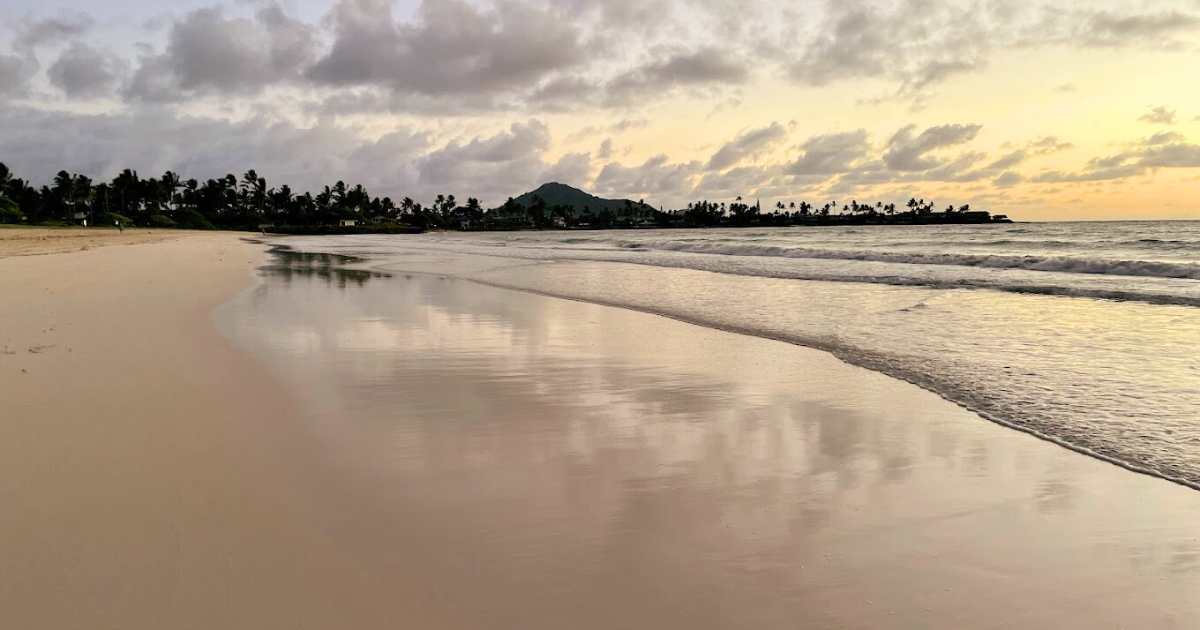 Best Beginner Surf Spot Oahu Castles Beach